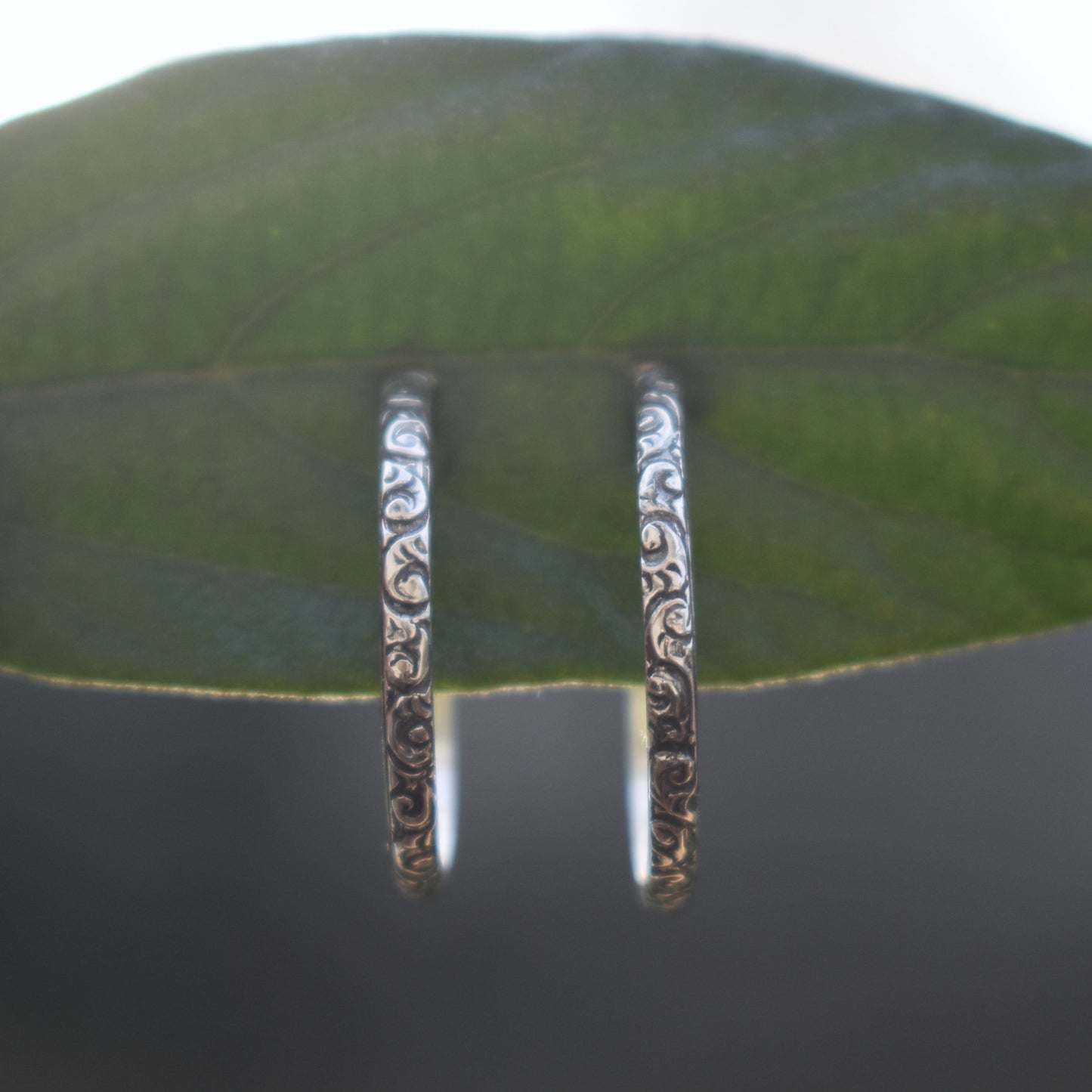 Thin Patterned 1" Hoops