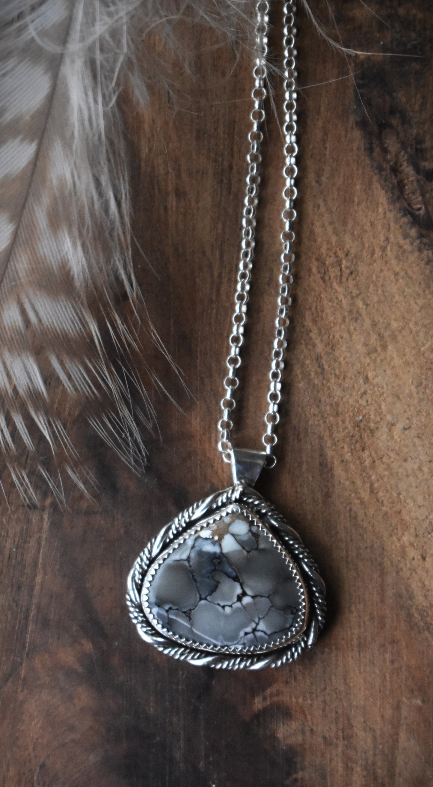 Luna Oscura Turquoise Necklace