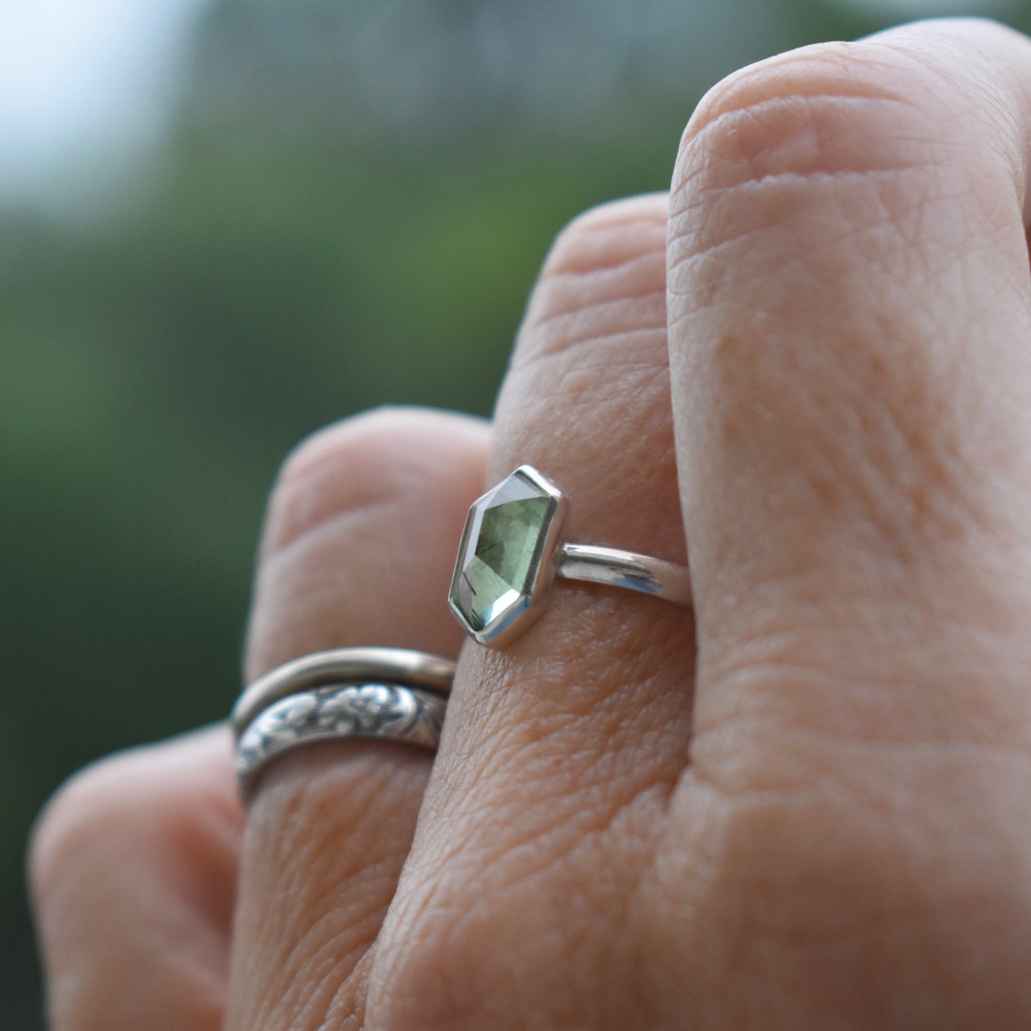 Faceted Peridot with Ludwigite Ring - size 7.25