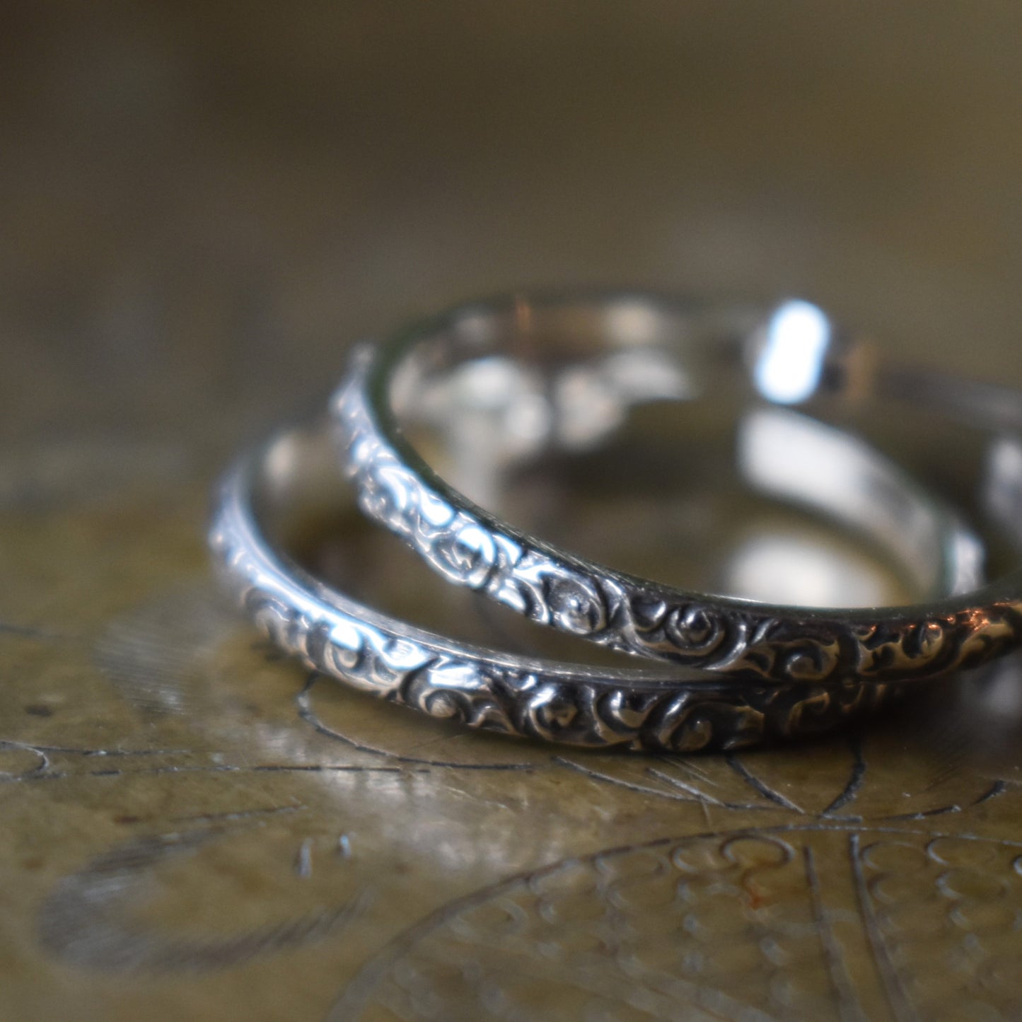 Thin Patterned 1" Hoops
