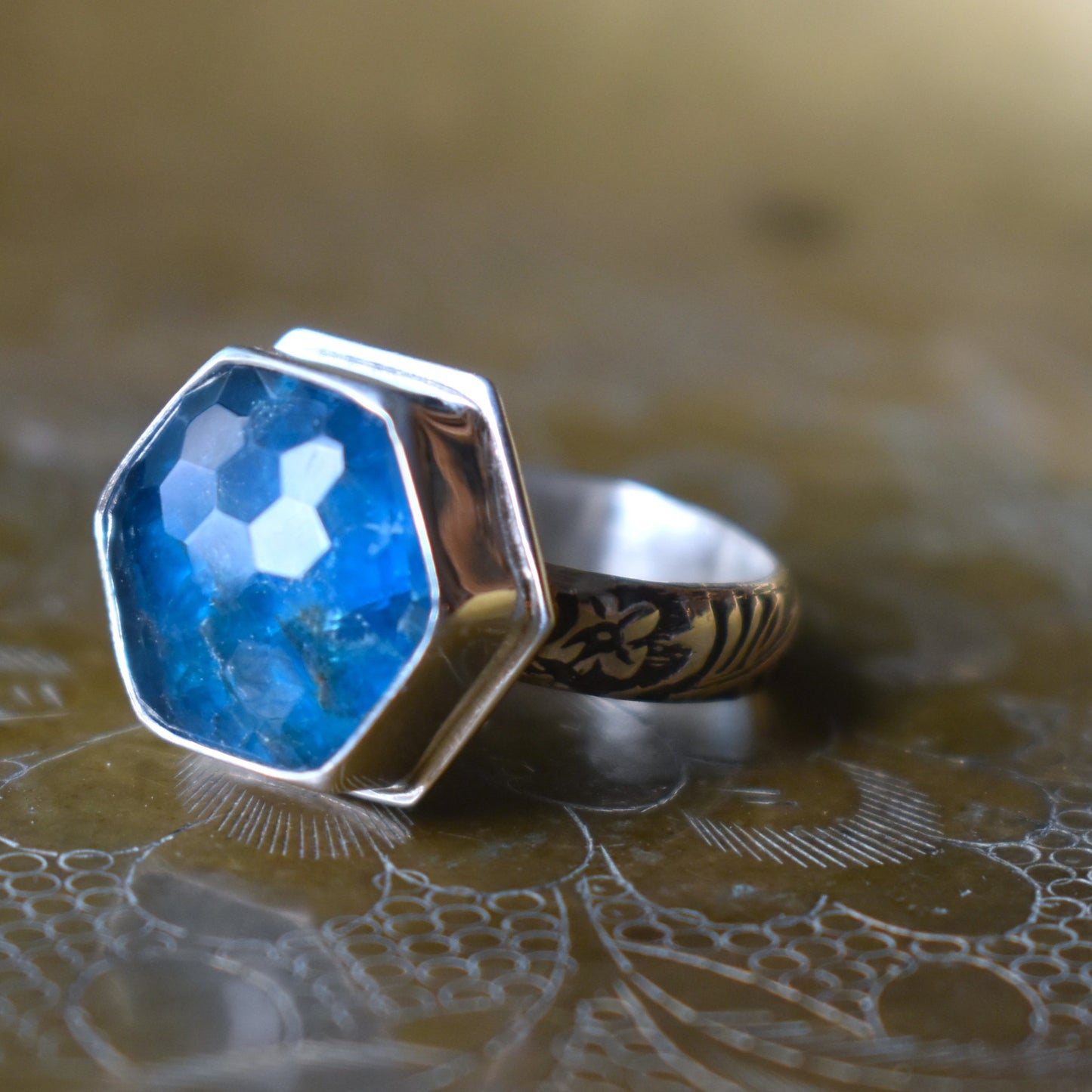 Honeycomb Cut Blue Apatite Ring - size 7.5
