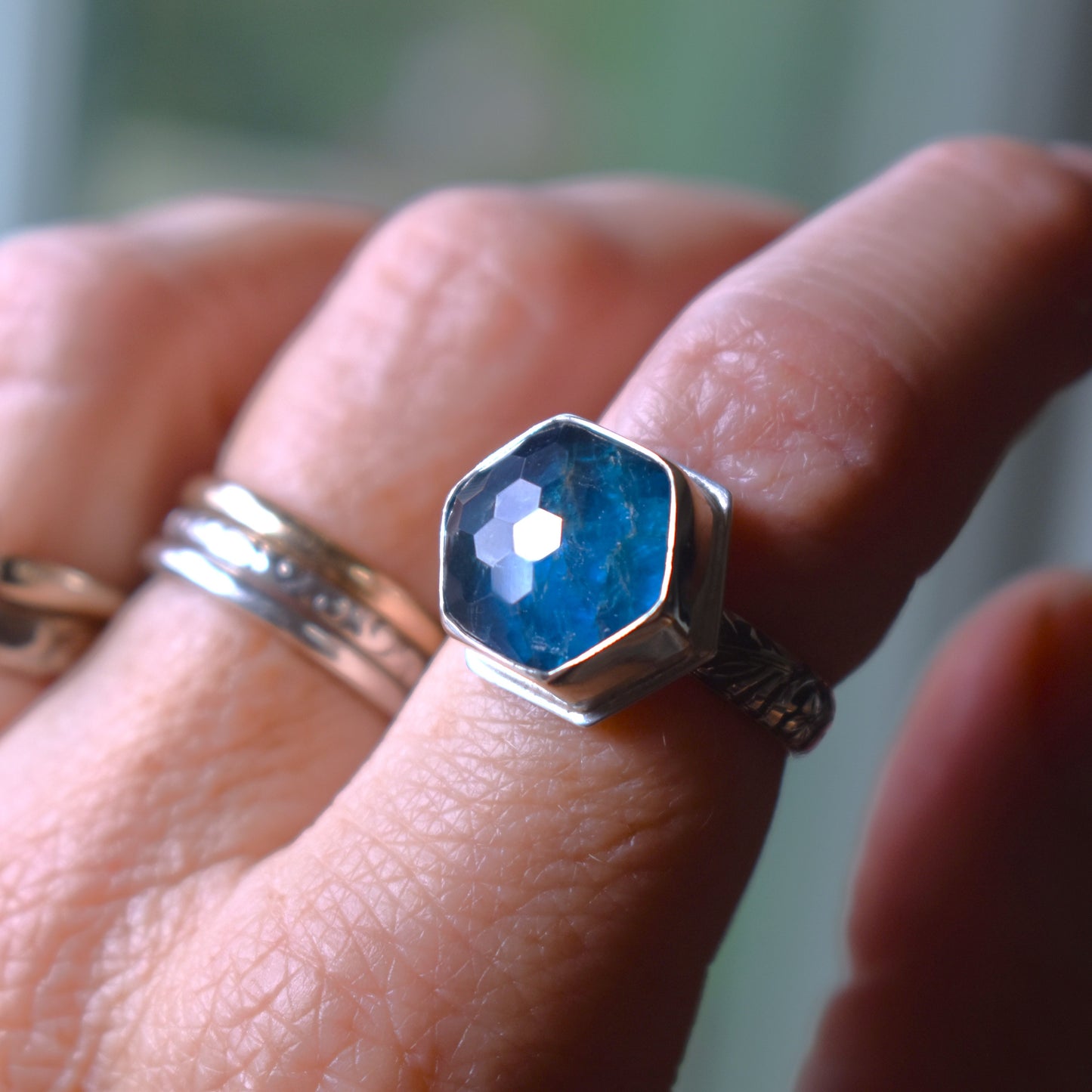 Honeycomb Cut Blue Apatite Ring - size 7.5