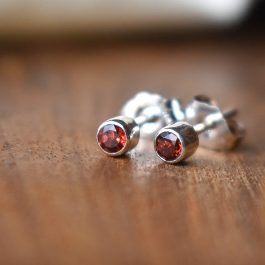 Tiny Garnet Studs