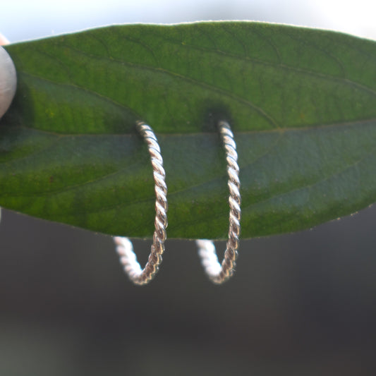 Twist Patterned 3/4" Hoops