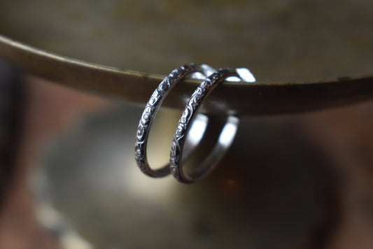 Thin Patterned 1" Hoops